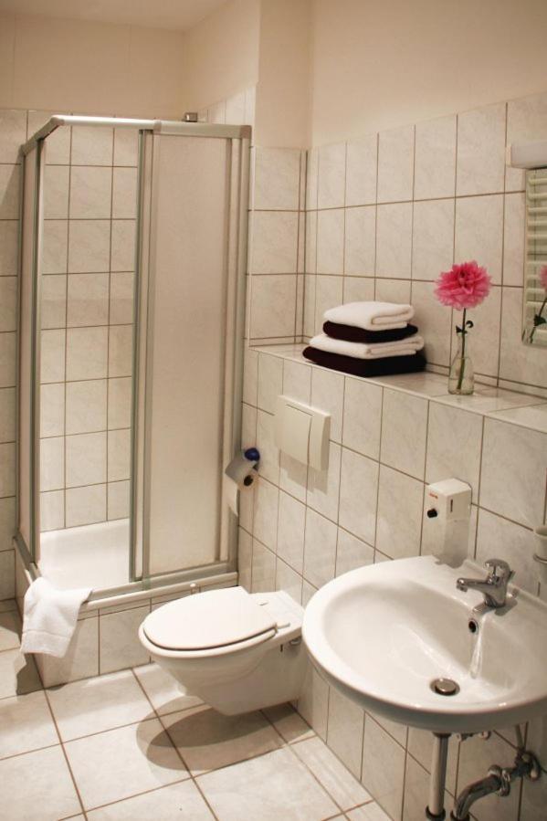 Amarillo Hotel Velten Ngoại thất bức ảnh